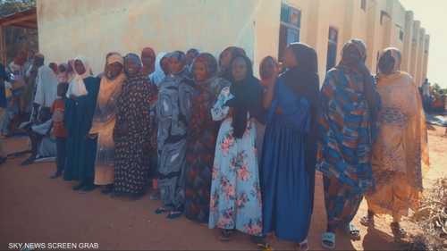 سكاي نيوز عربية ترصد وضع النازحين في مخيم قرني في الفاشر