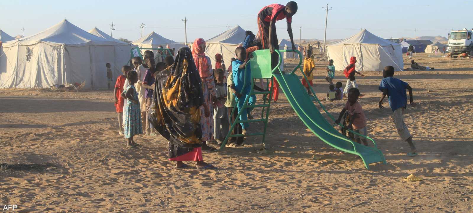 جانب من معسكر الدبة للنازحين