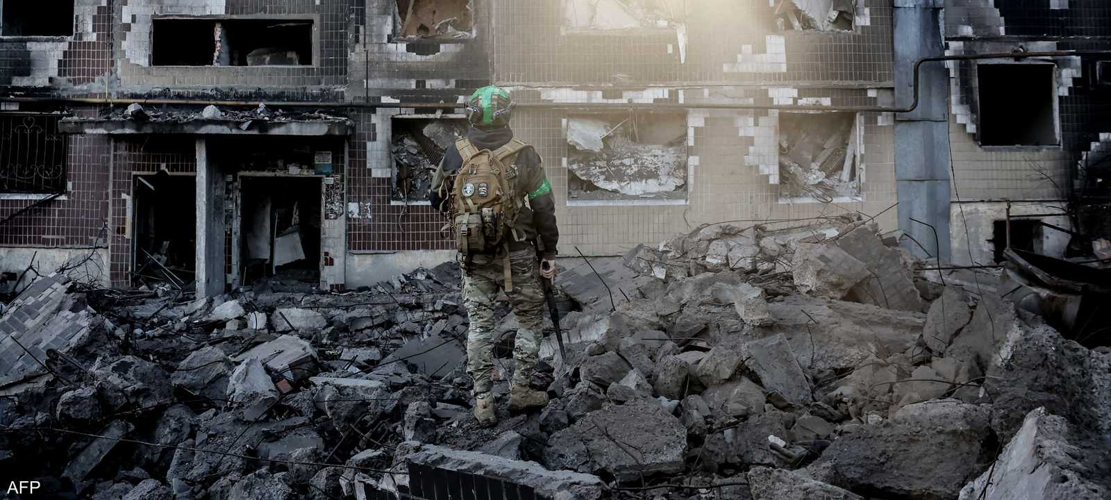 جندي أوكراني في موقع تعرض لقصف روسي.. أرشيفية