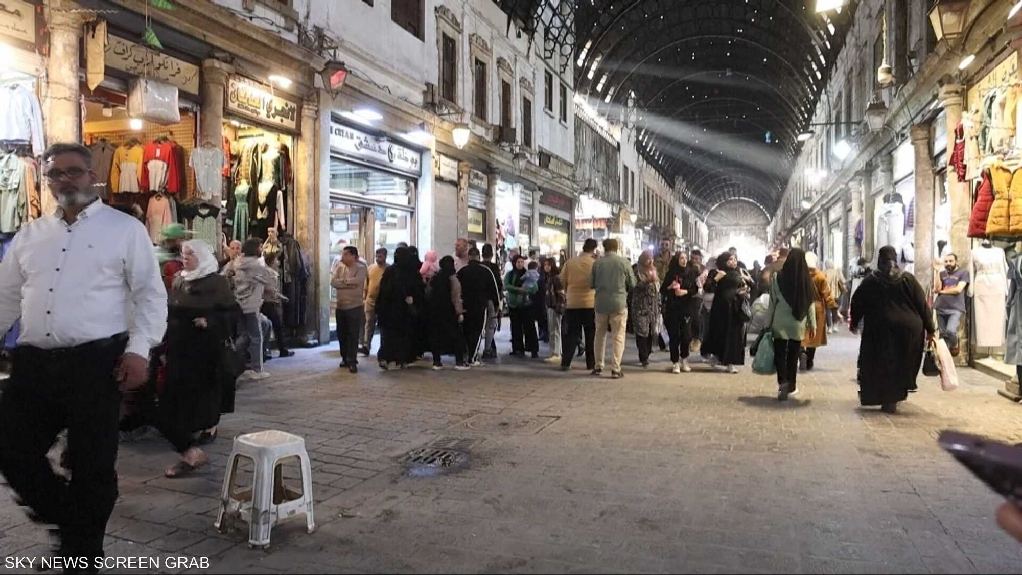 تفاعل واسع من السوريين مع استمرار الكهرباء لـ24 ساعة