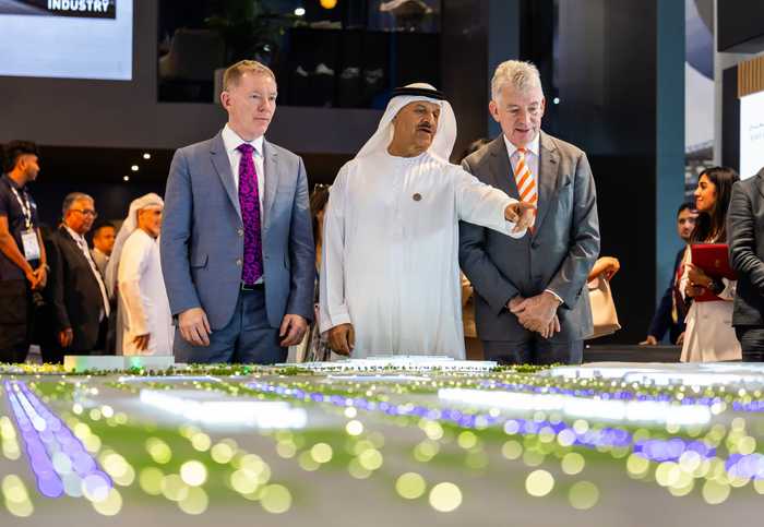 مشروع توسعة مطار آل مكتوم يتلقى تمويلا بقيمة 3.5 مليار دولار