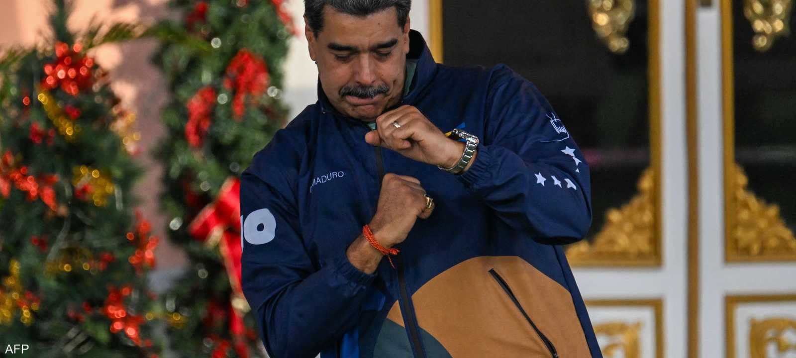 مادورو أدى رقصة الرومبا في قصره