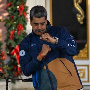 مادورو أدى رقصة الرومبا في قصره