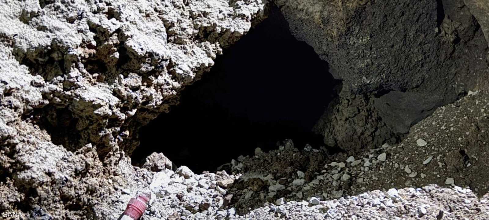 فتحة المغارة التي أثارت الفضول