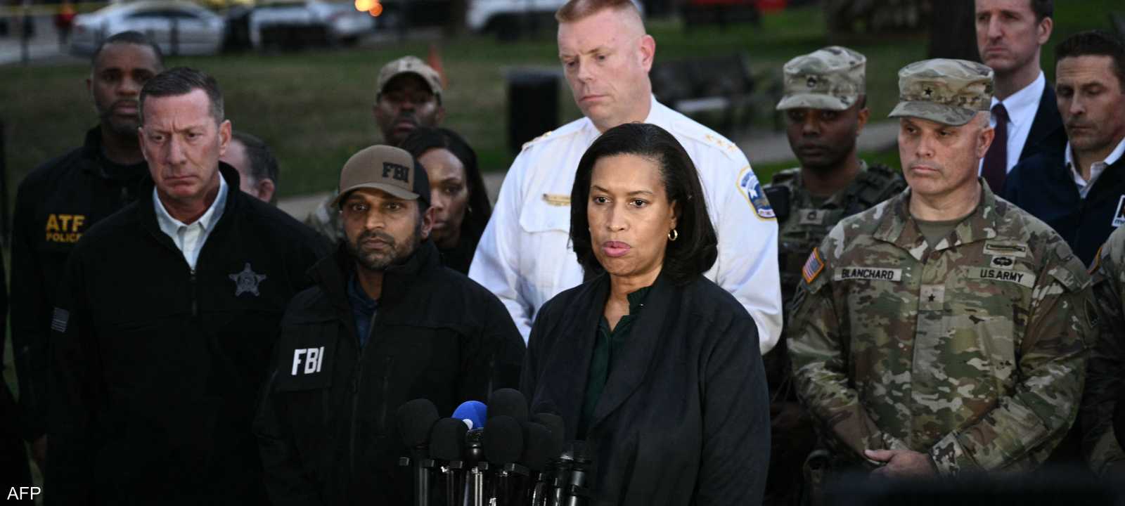 مورييل باوزر وكاش باتيل