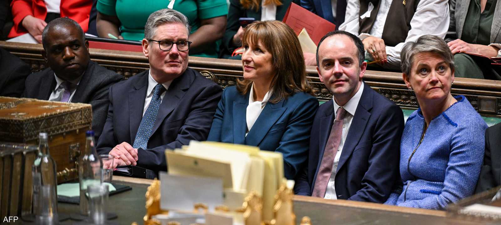 الحكومة البريطانية تكشف عن موازنة تتضمن رفع الضرائب
