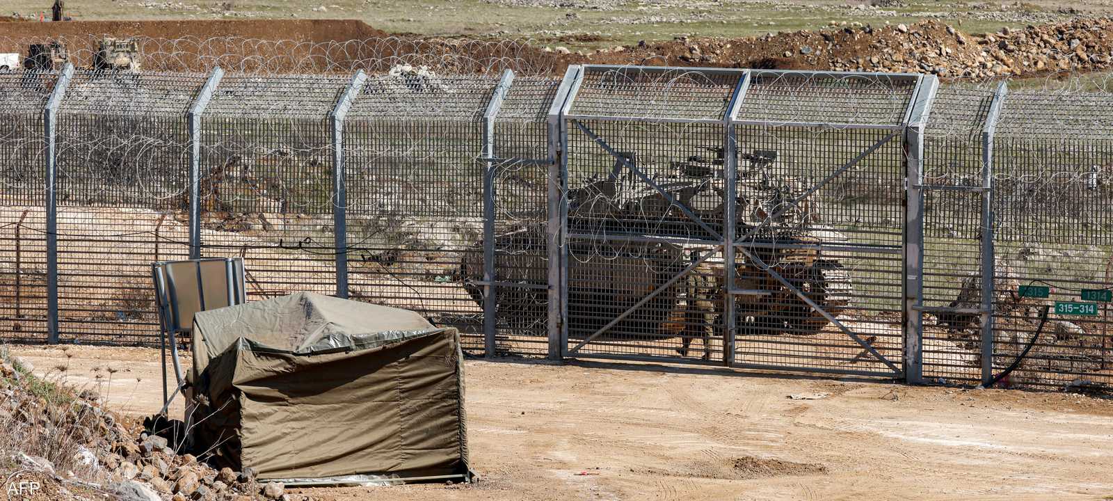 دبابة إسرائيلية قرب الحدود السورية_أرشيف