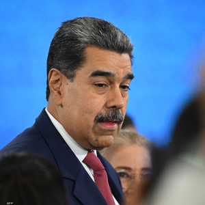 تنفي الحكومة الفنزويلية بحث مادورو عن منفى