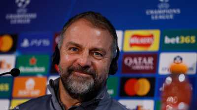 فليك يدافع عن لاعبي خط دفاع برشلونة بعد الخسارة أمام تشلسي