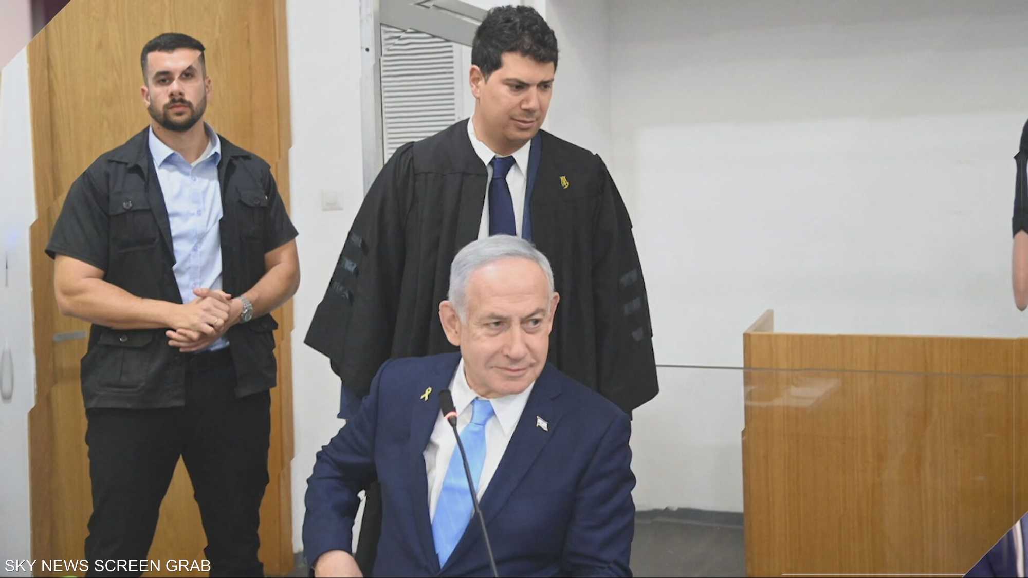 نتنياهو.. طلب عفو استثنائي بـ"تداعيات جسيمة"