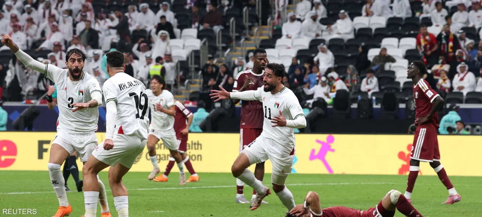 سجل هدف المباراة الوحيد مدافع "العنابي" سلطان البريك بالخطأ