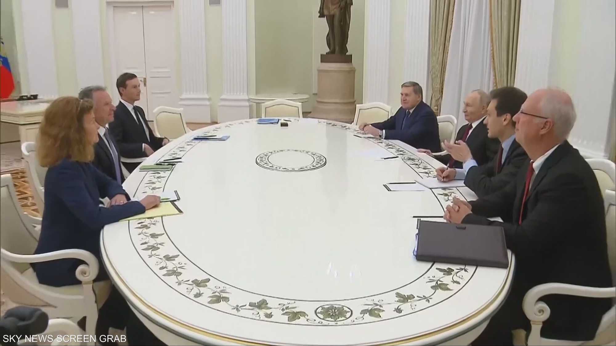 بوتين يلتقي فريق ترامب لبحث خطةِ أوكرانيا المعدَّلة