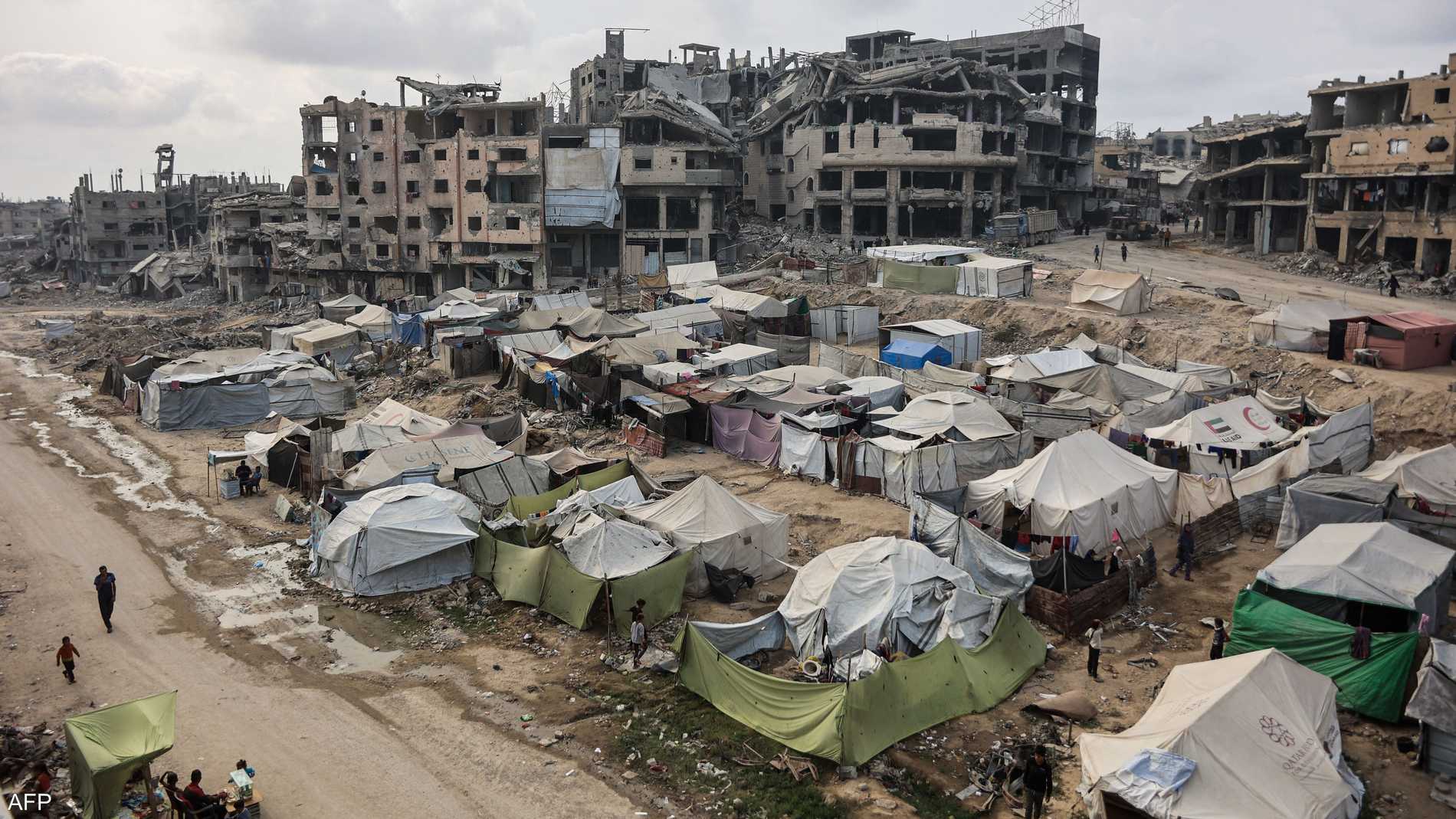 الجيش الإسرائيلي ينسف مبان سكنية جنوب شرقي مدينة غزة 