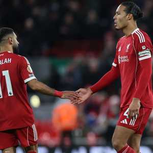 فان دايك وصلاح