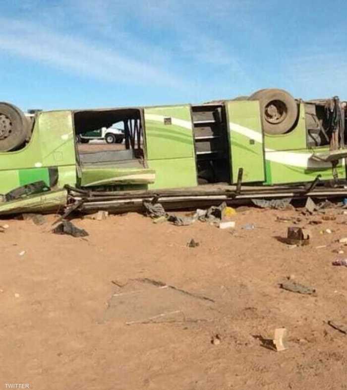 صورة متداولة للحافلة التي انقلبت في الجزائر