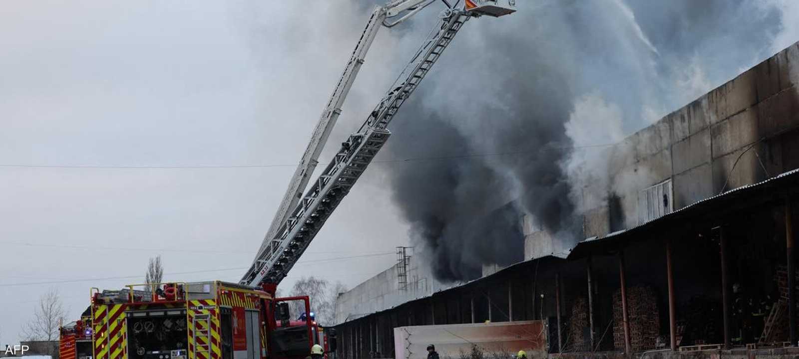 حريق كبير ناتج عن قصف روسي في منطقة فولين