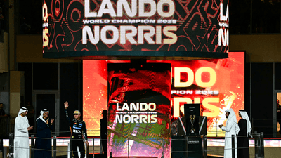 نوريس يحتفل بجائزة أبوظبي