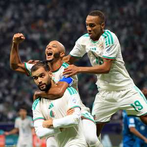 الجزائريون سجلوا هدفين في شباك العراق