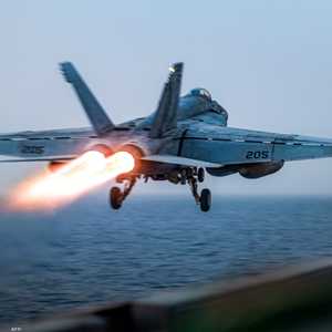 ترامب هدد بإجراءات عسكرية ضد فنزويلا