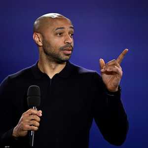 هنري قال إن صلاح أخطأ في الهجوم على مدربه