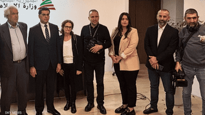 الوزير بول مرقص مستقبلا عائلة المصور سمير كساب