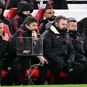 محمد صلاح على الدكة أمام برايتون