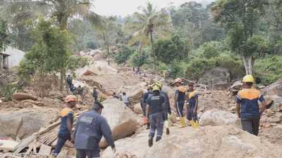 فريق الإمارات يواجه الركام لإنقاذ المفقودين في سريلانكا