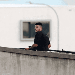 لقطة من الحادث خلال تبادل إطلاق النار