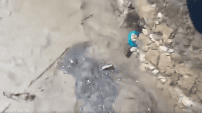 فيديو.. لحظة إنقاذ بطولي لسيدة جرفتها "سيول آسفي" بالمغرب