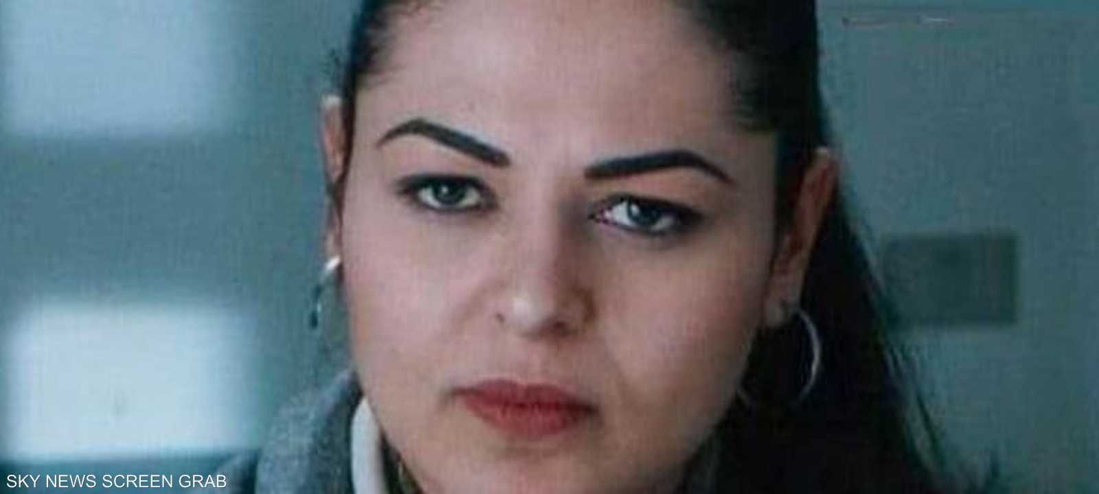صورة سابقة للفنانة نيفين مندور