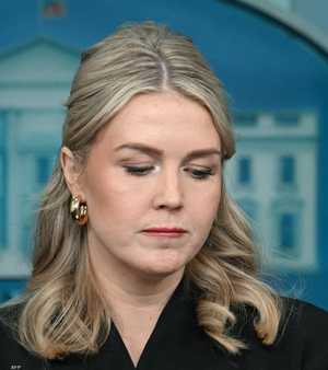 المتحدثة باسم البيت الأبيض، كارولين ليفيت تبلغ 28 عاما