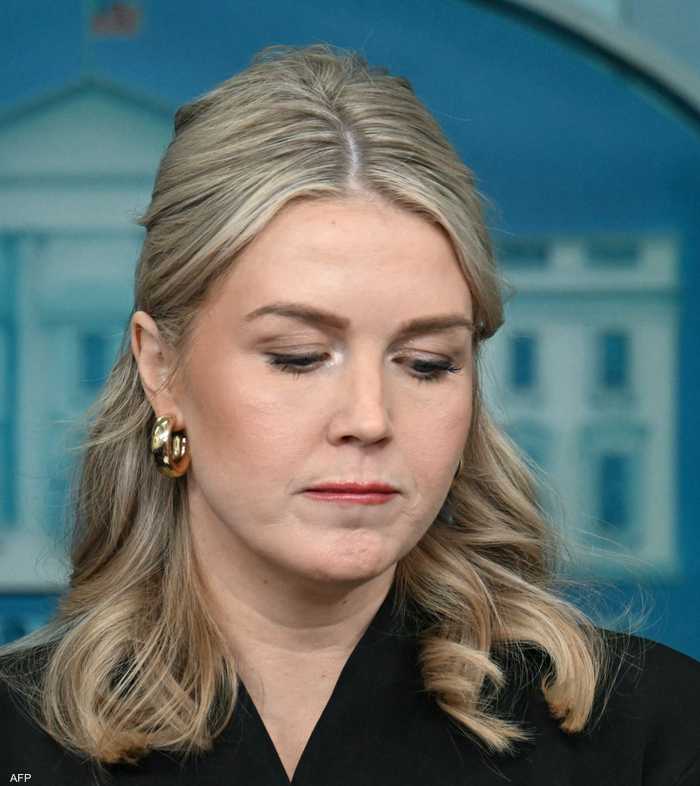 المتحدثة باسم البيت الأبيض، كارولين ليفيت تبلغ 28 عاما