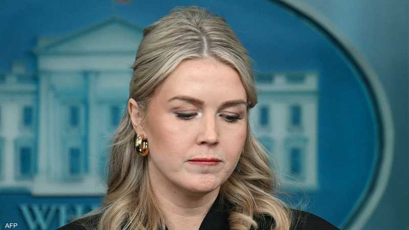 المتحدثة باسم البيت الأبيض، كارولين ليفيت تبلغ 28 عاما