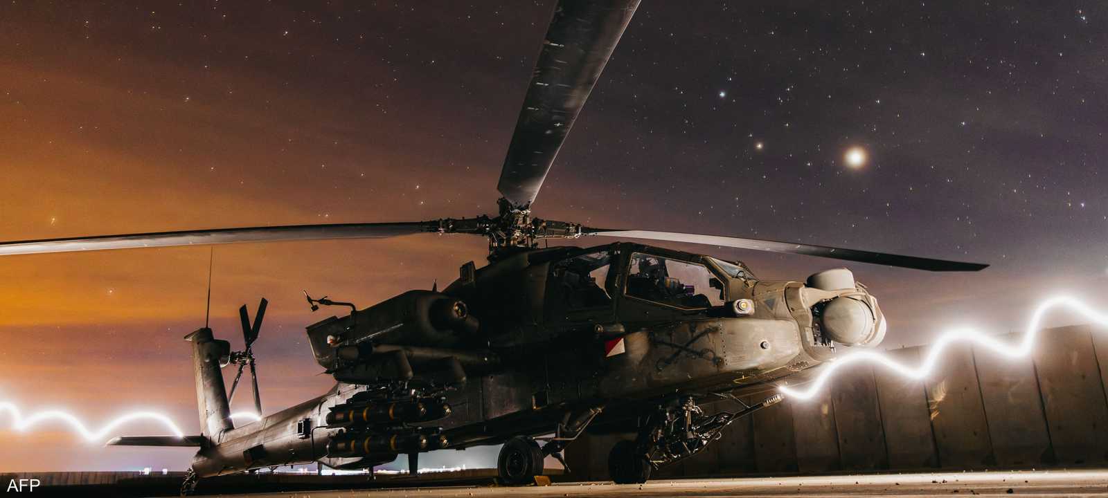 مروحيات أباتشي شاركت بعملية قصف مواقع داعش في سوريا