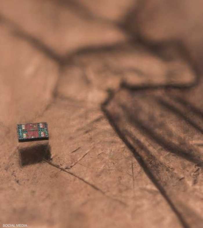 الروبوت يعد الأصغر من حبة ملح