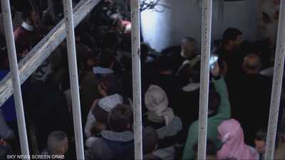 رويترز: السجون في سوريا تكتظ بالمعتقلين وبعضهم دون تهم رسمية