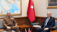 وزير الدفاع التركي يشار غولر استقبل الحداد الثلاثاء
