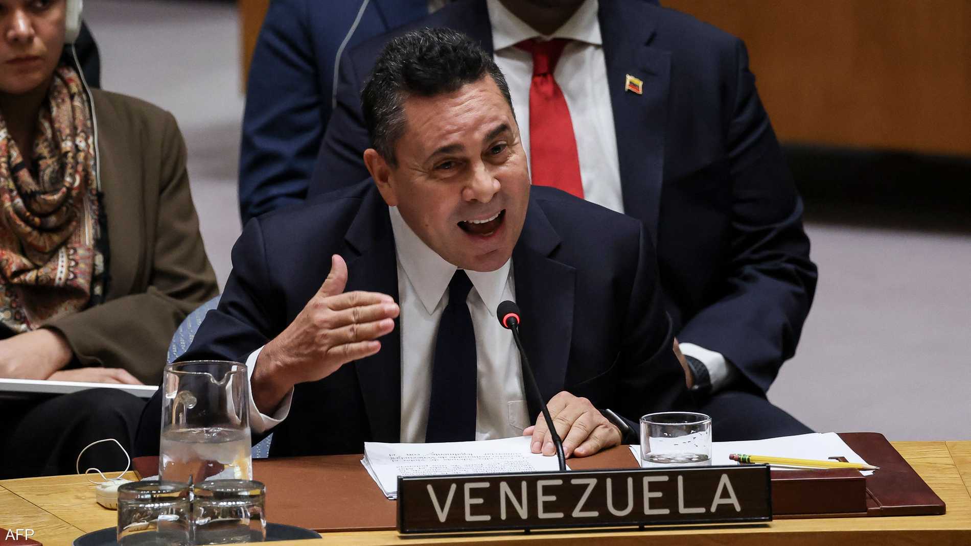 بكين وموسكو تتهمان واشنطن بممارسة سلوك رعاة البقر ضد فنزويلا 