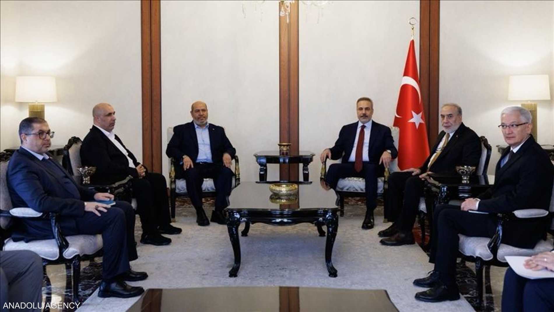 وزير خارجية تركيا يبحث مع حماس المرحلة الثانية من خطة غزة 