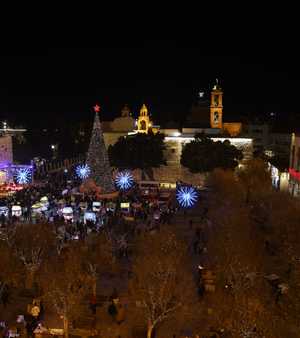 بيت لحم تتزين لأعياد الميلاد