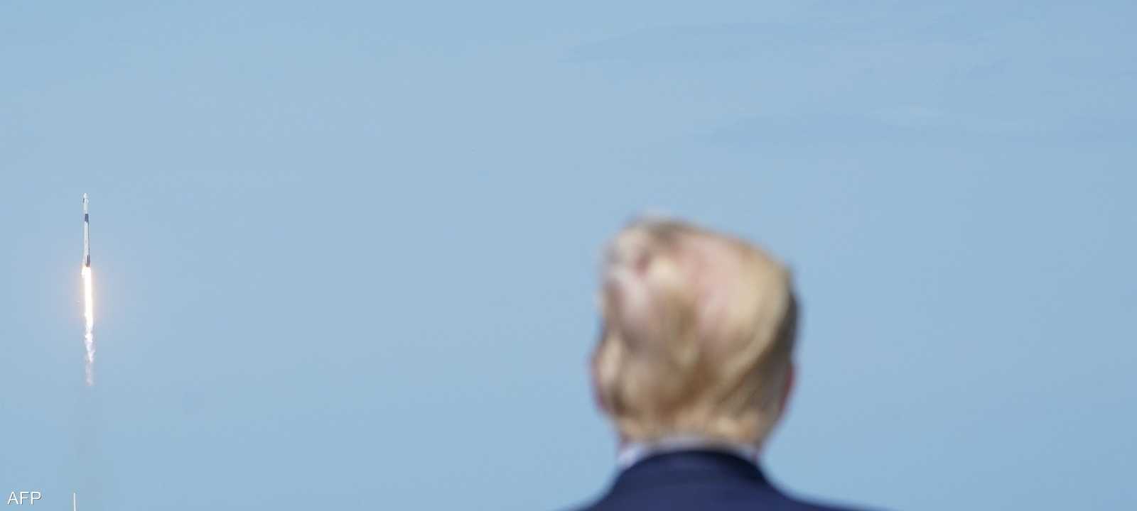 ترامب يحلم بعودة البشر إلى القمر