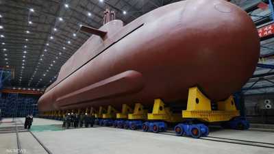 كيم جونغ أون يتفقد الغواصة الجديدة التي تعمل بالطاقة النووية