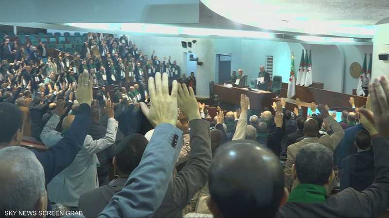 برلمان الجزائر يقر قانونا لتجريم الاستعمار الفرنسي