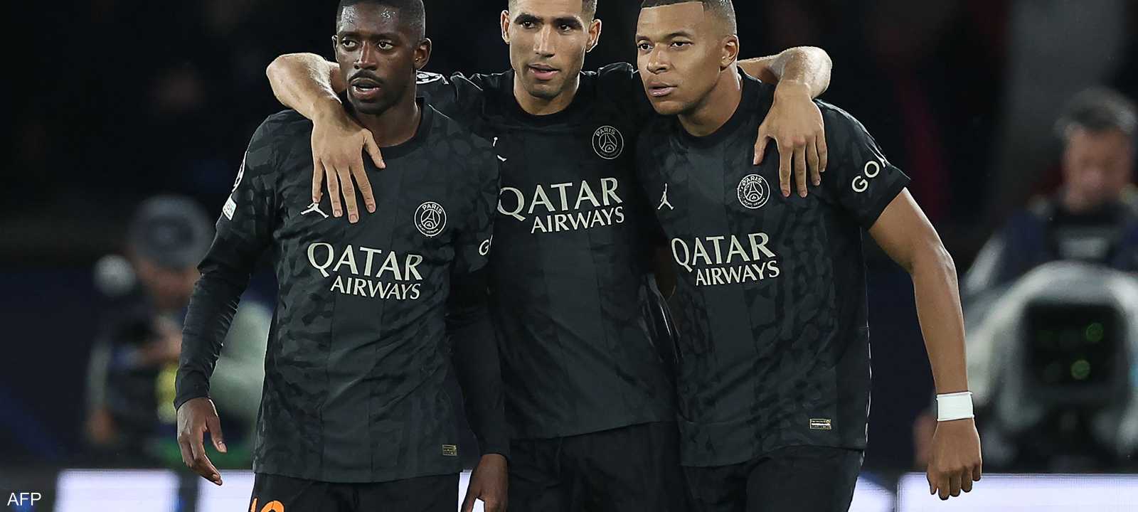 صداقة قوية تجمع الثلاثي