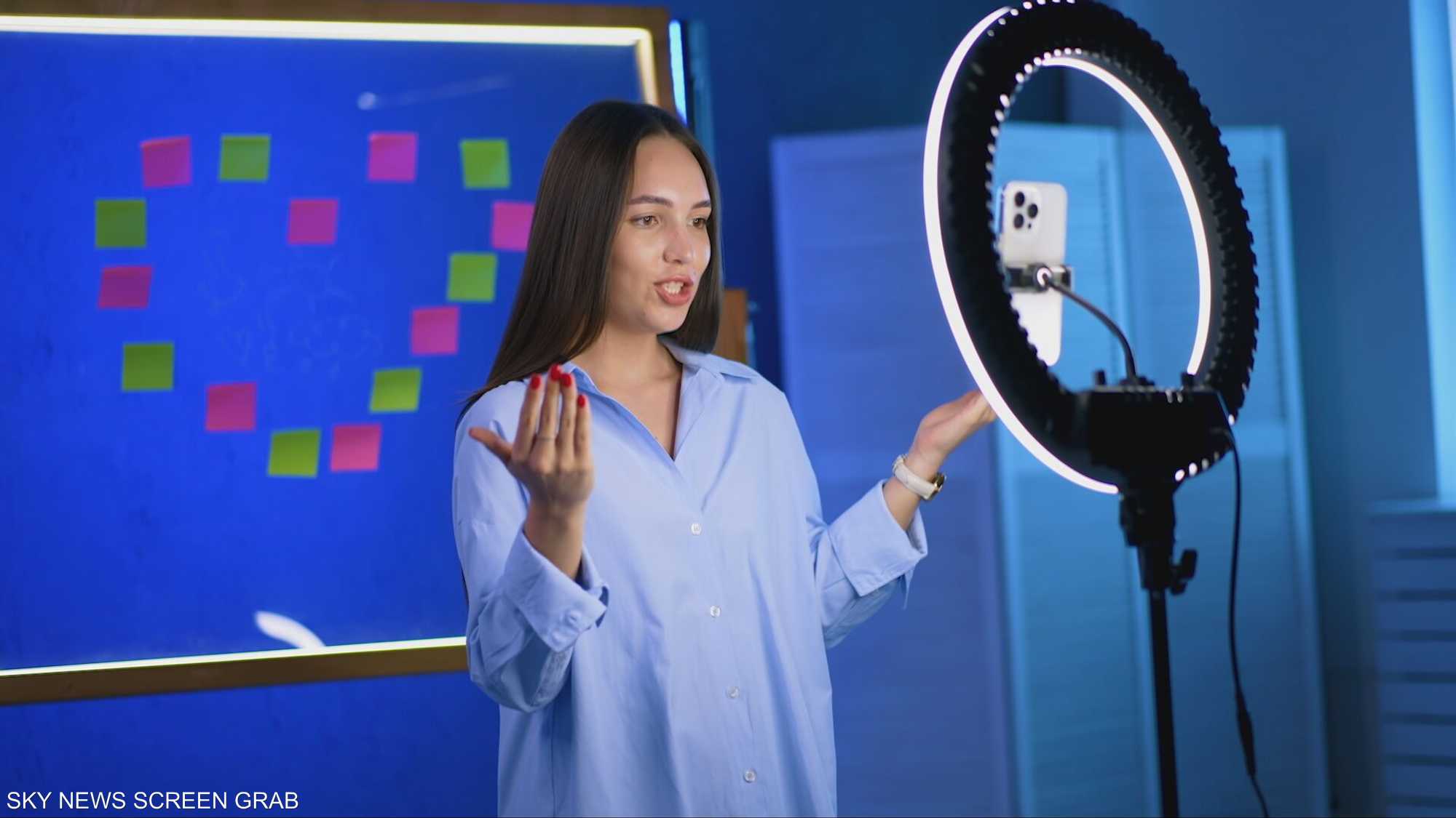 DE INFLUENCING.. مصداقية أم خطة ترويجية جديدة؟