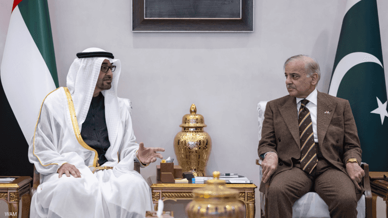 رئيس الإمارات ورئيس وزراء باكستان