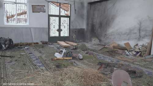 عدسة سكاي نيوز عربية تزور موقع انفجار داخل مسجد في مدينة حمص