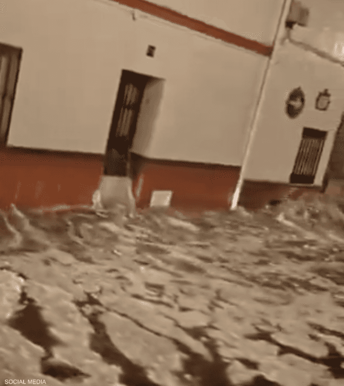 أمطار غزيرة وفيضانات في جنوب إسبانيا