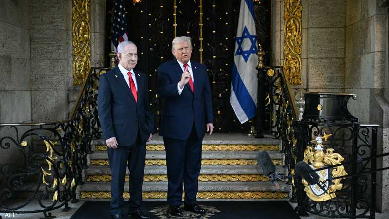 ترامب خلال لقائه مع نتنياهو في فلوريدا