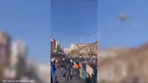 احتجاجات واسعة في طهران على خلفية هبوط قيمة العملة الوطنية